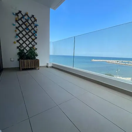 Seaview Retreat Lägenhet Larnaca