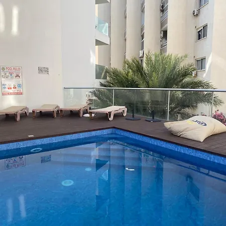 Seaview Retreat Апартаменти Ларнака
